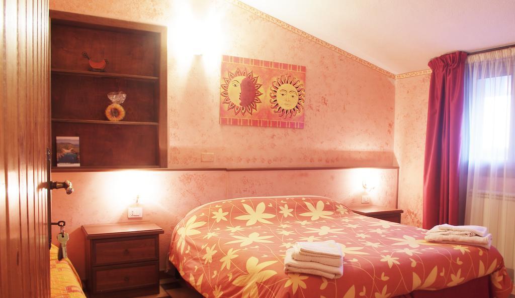 B&B Fantar House Carbonia Oda fotoğraf