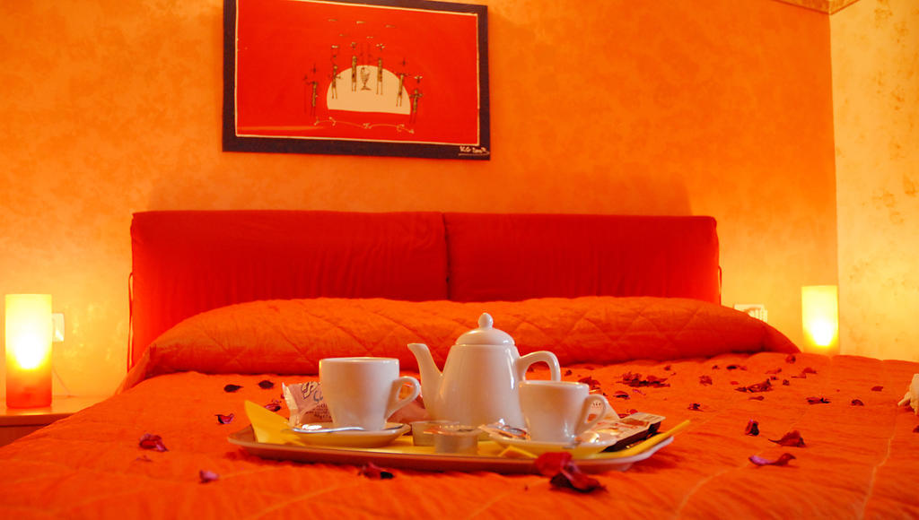 B&B Fantar House Carbonia Oda fotoğraf