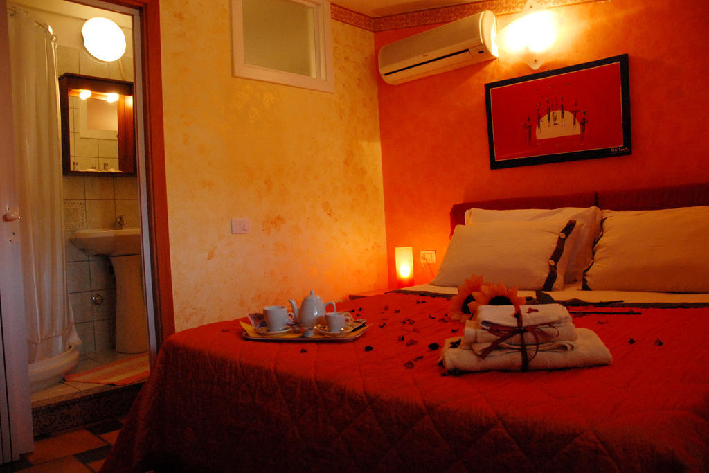 B&B Fantar House Carbonia Oda fotoğraf