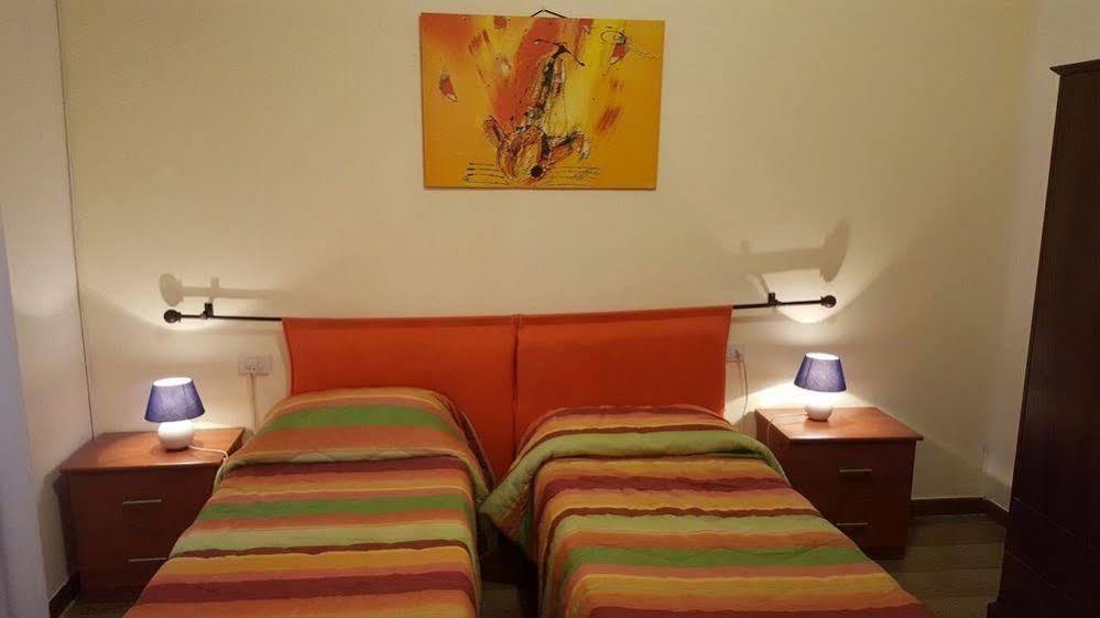 B&B Fantar House Carbonia Dış mekan fotoğraf